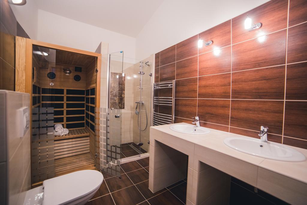 Apartmany U Papousku インドルジフーフ・フラデツ エクステリア 写真
