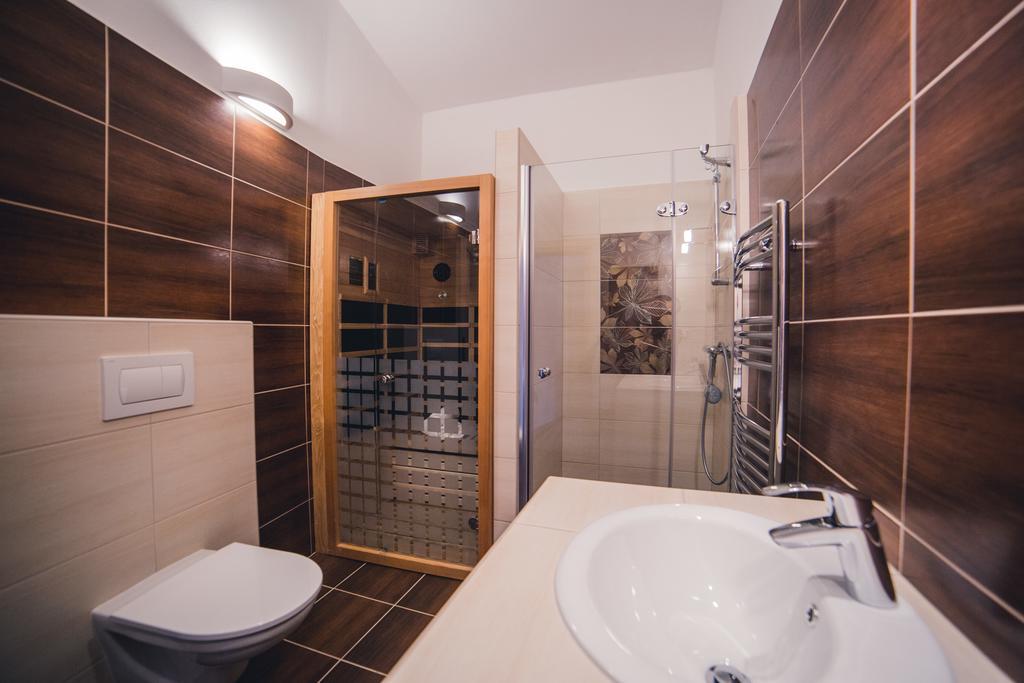 Apartmany U Papousku インドルジフーフ・フラデツ エクステリア 写真